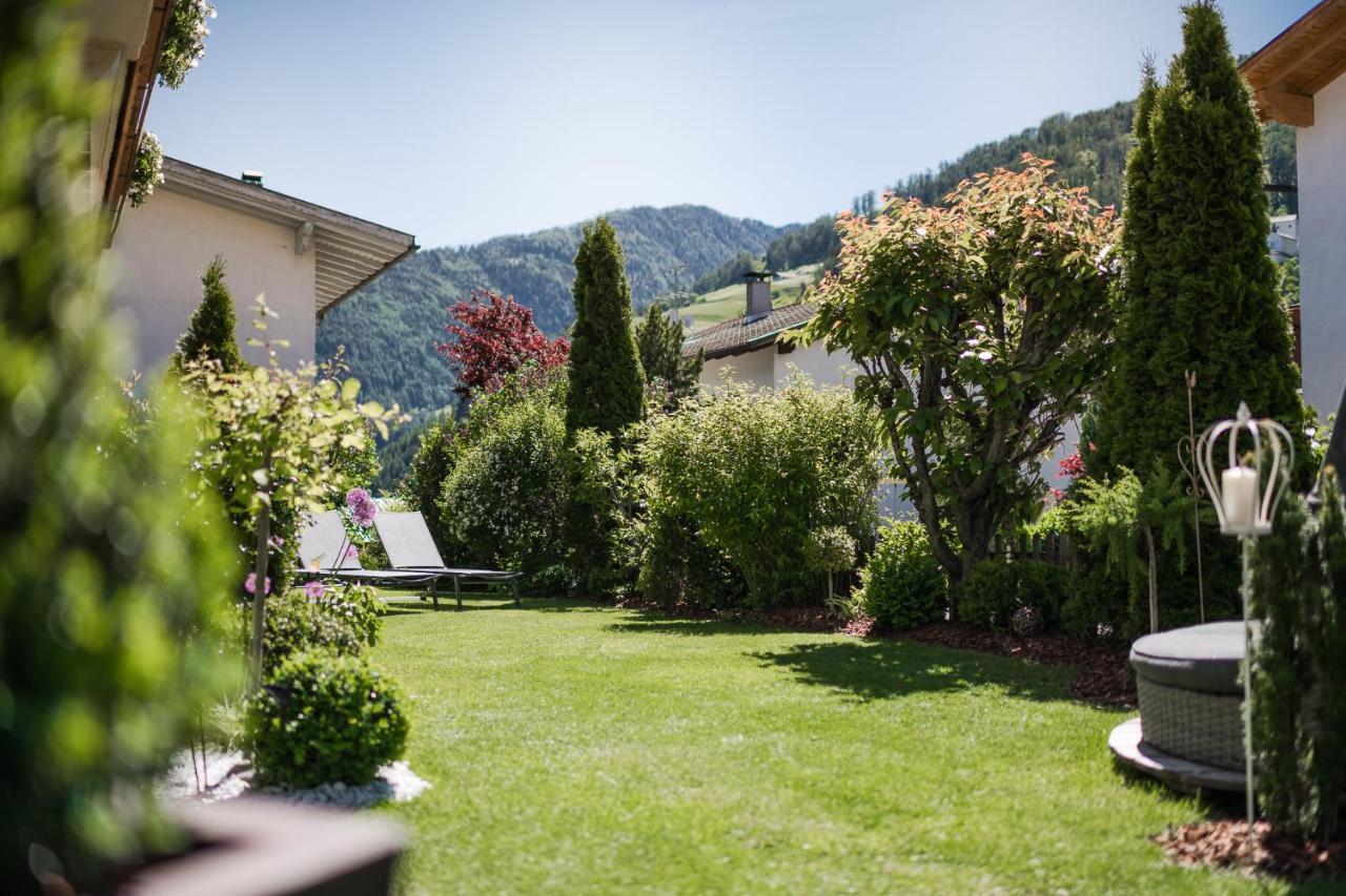 Garni Hotel Platzer Burgusio Esterno foto