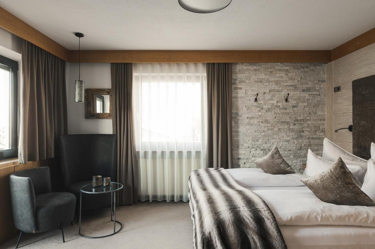 Garni Hotel Platzer Burgusio Esterno foto