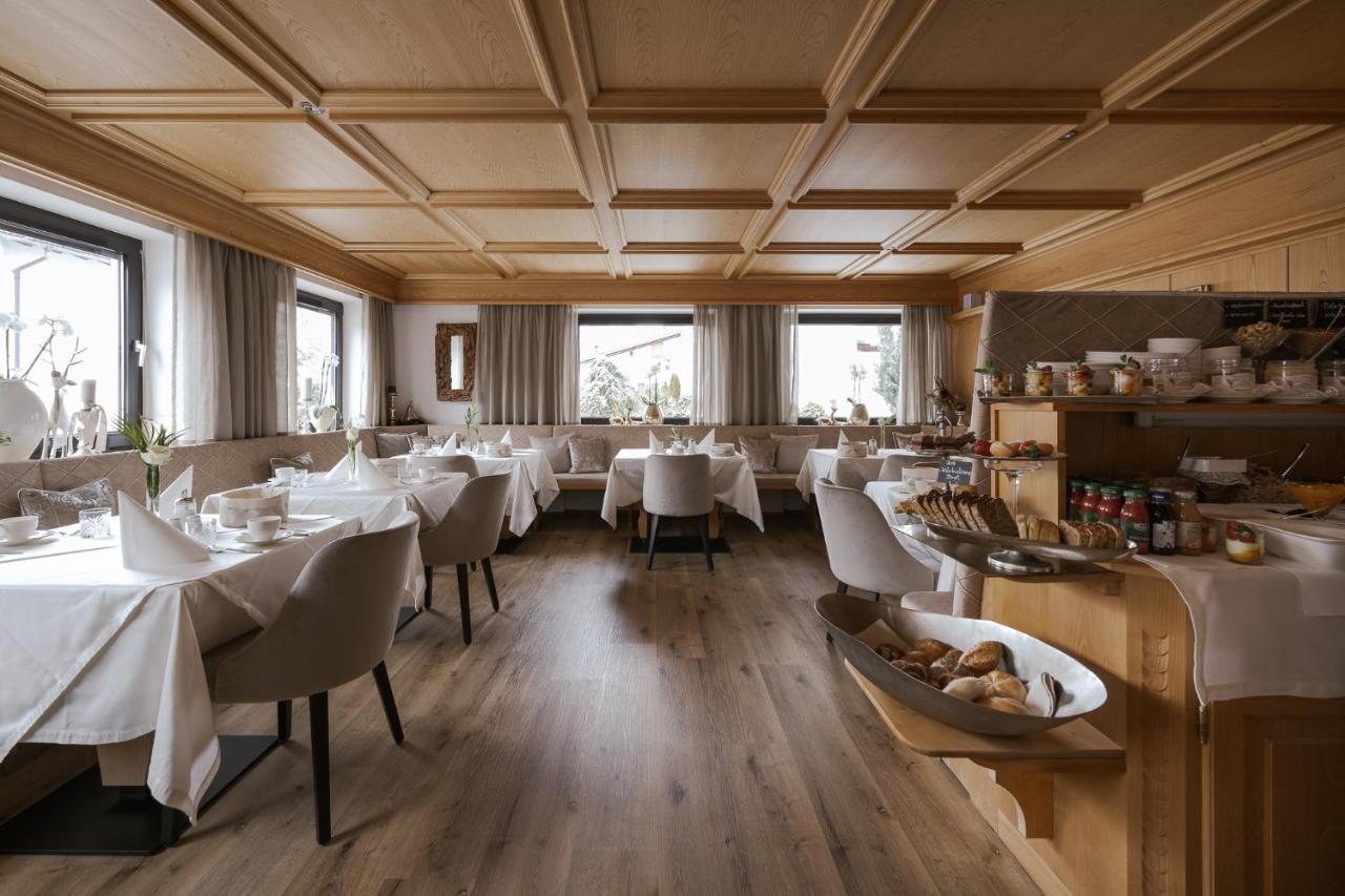 Garni Hotel Platzer Burgusio Esterno foto