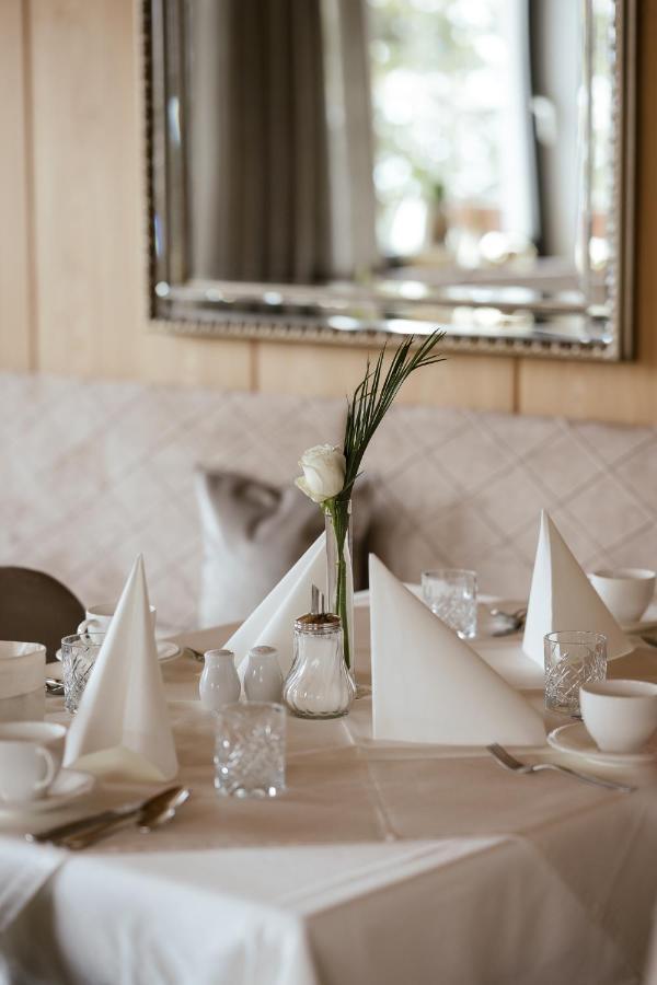 Garni Hotel Platzer Burgusio Esterno foto